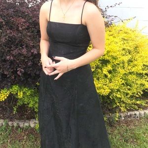 Morgan & Co black prom dress